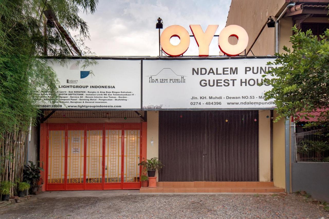 Oyo 577 Ndalem Pundhi Guest House Yogyakarta Exterior photo